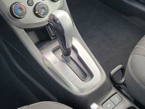 Used 2018 Chevrolet Sonic LT image 30