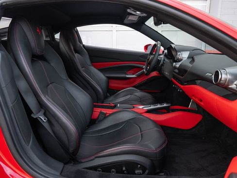 Used 2021 Ferrari F8 Tributo image 60