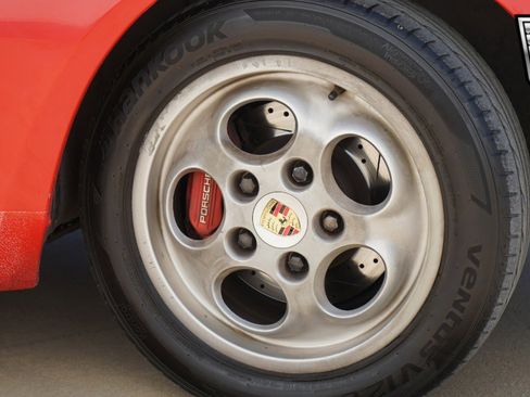 Used 1988 Porsche 944 Coupe image 9