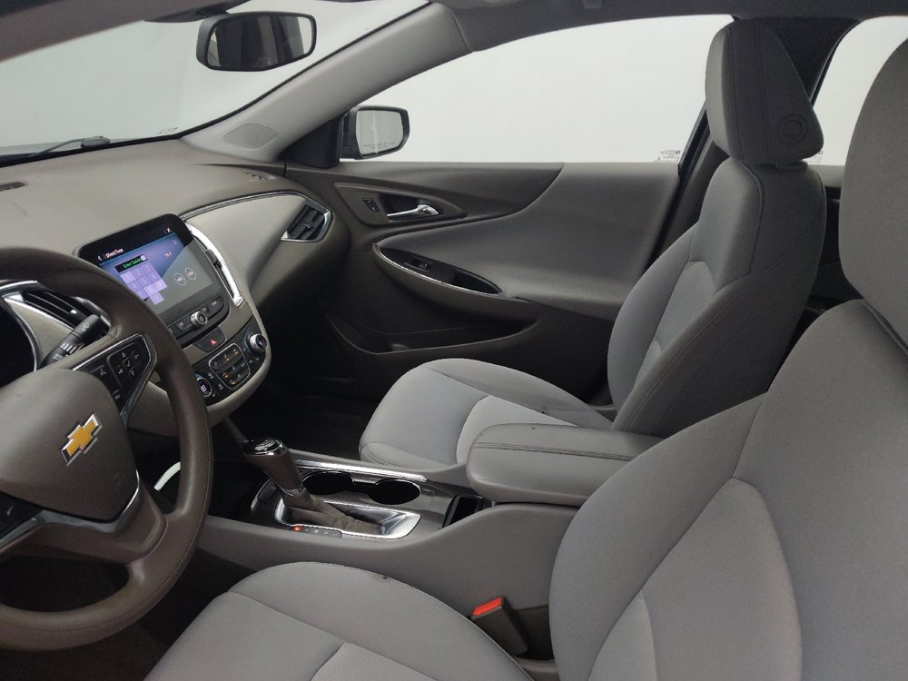 Used 2019 Chevrolet Malibu LT FWD image 17