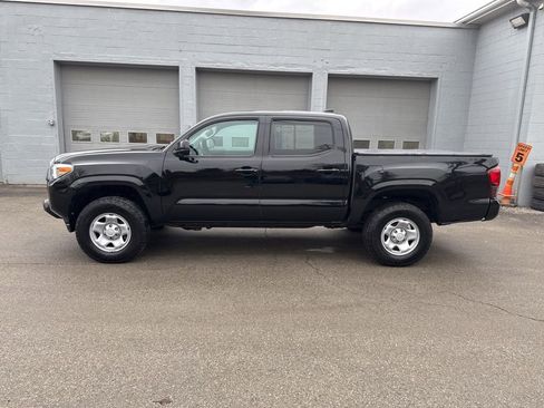 Used 2023 Toyota Tacoma SR AWD/4WD image 6