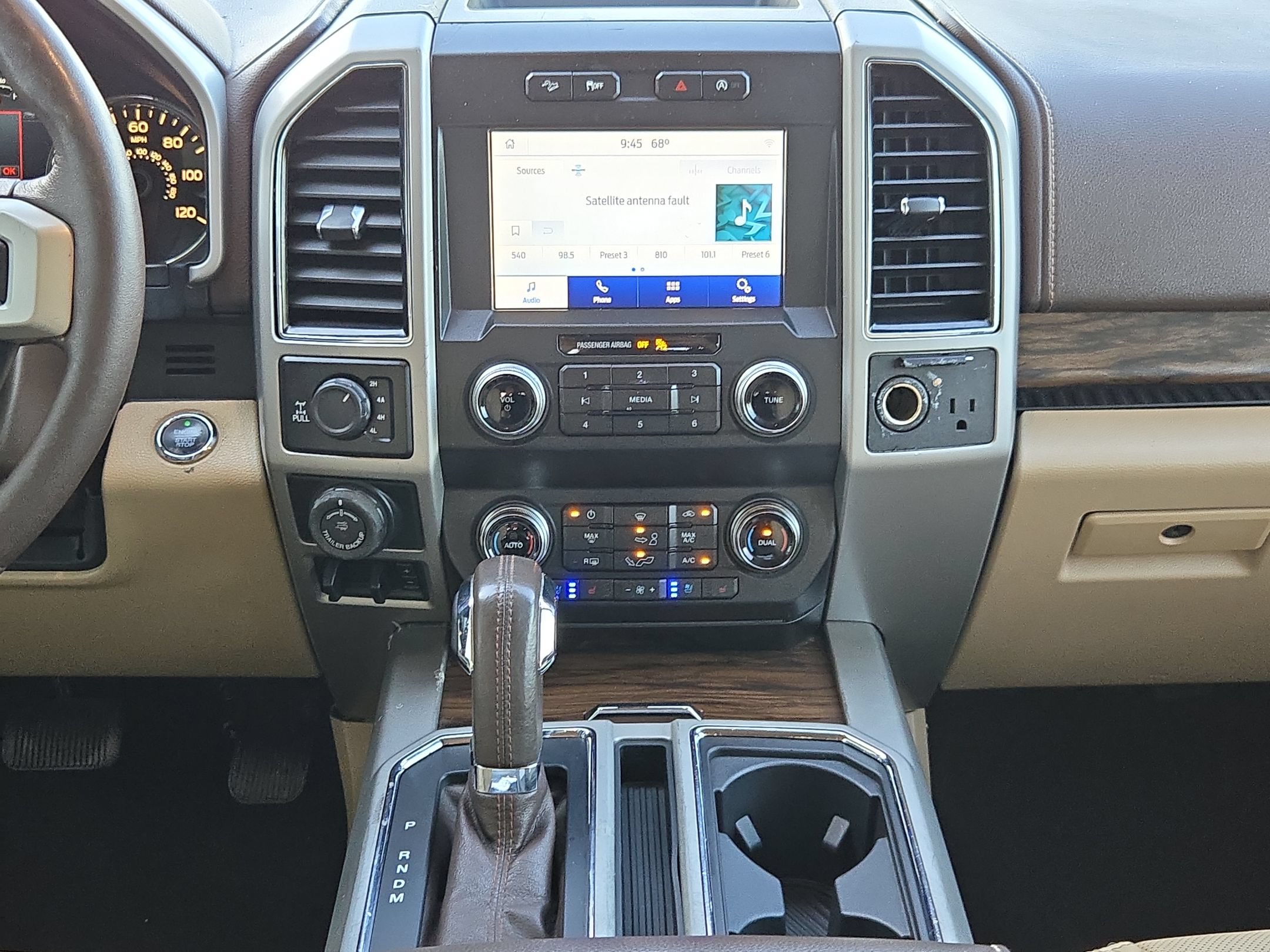 Used 2019 Ford F150 Lariat w/ Equipment Group 502A Luxury AWD/4WD image 31