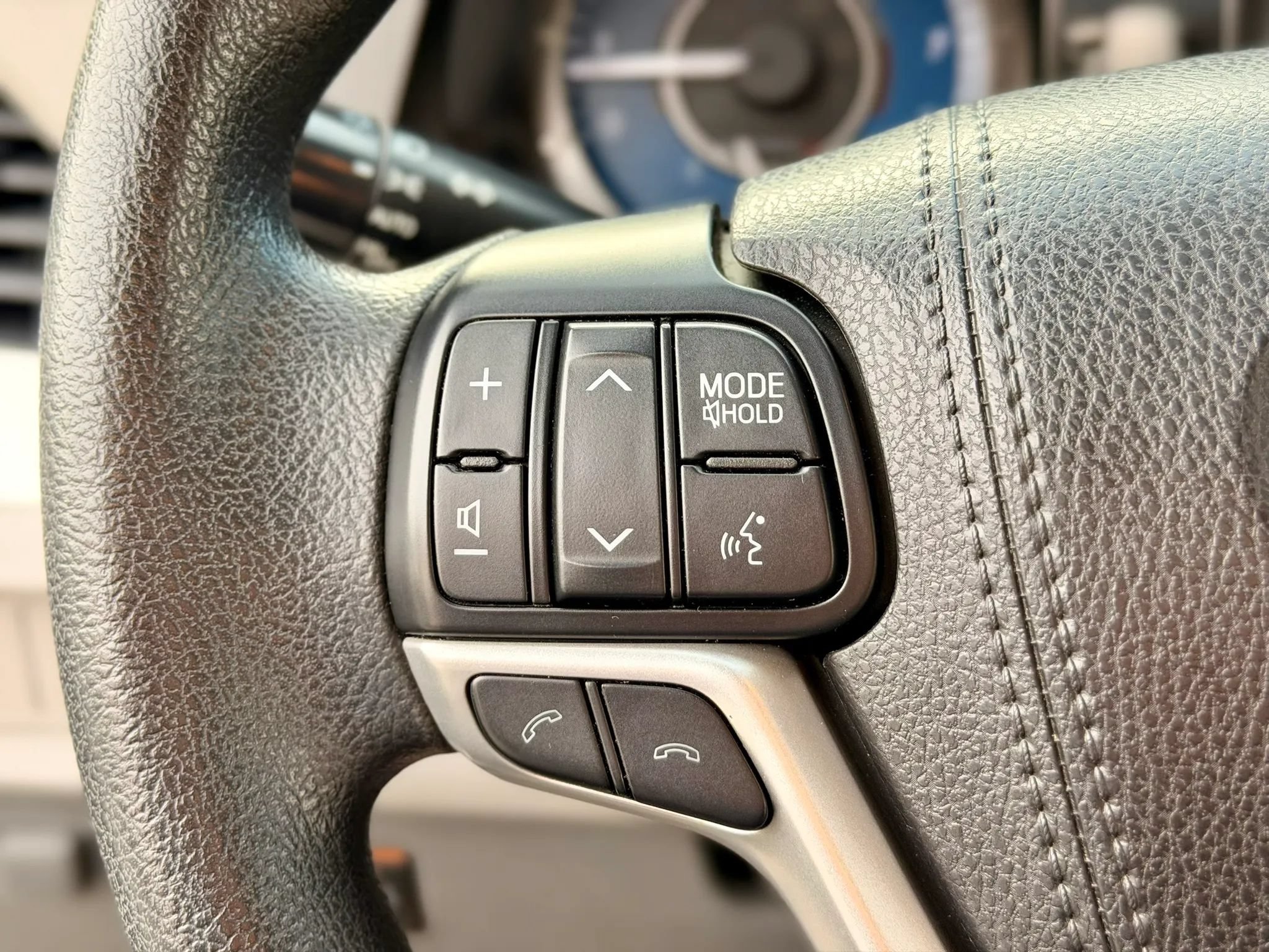 Used 2018 Toyota Sienna LE FWD image 23