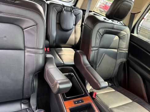 Used 2020 Lincoln Aviator Reserve w/ Equipment Group 201A AWD/4WD image 12