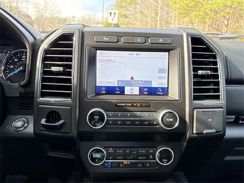 Used 2021 Ford Expedition Limited image 20