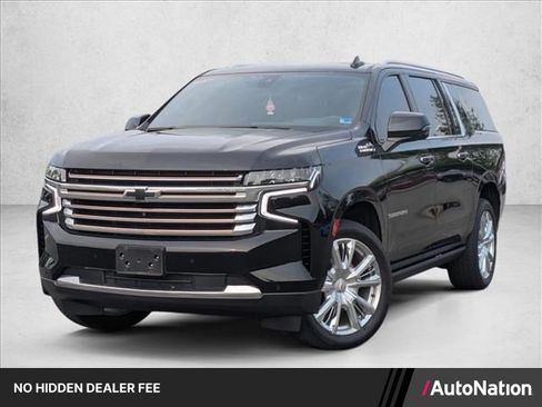 Used 2022 Chevrolet Suburban High Country AWD/4WD image 1