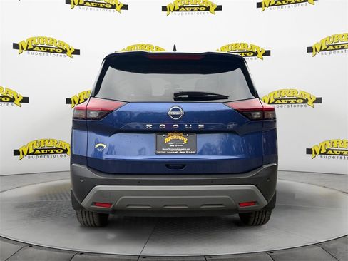 Used 2023 Nissan Rogue S image 4