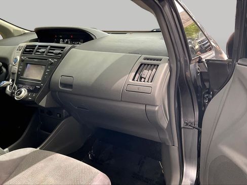 Used 2012 Toyota Prius V Two FWD image 18