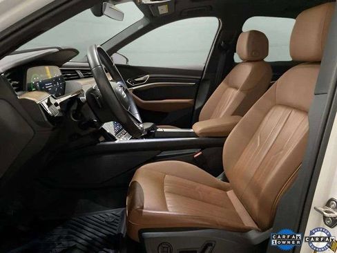 Used 2024 Audi Q8 e-tron Premium AWD/4WD image 20