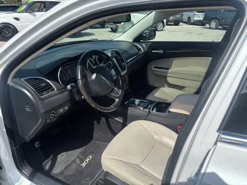 Used 2015 Chrysler 300 C w/ Harman/Kardon Audio Group AWD/4WD image 11
