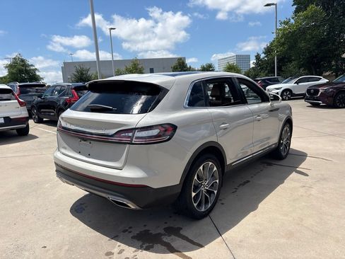 Used 2022 Lincoln Nautilus Reserve w/ Equipment Group 201A AWD/4WD image 4