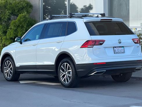 Used 2019 Volkswagen Tiguan SE w/ Panoramic Sunroof Package AWD/4WD image 6