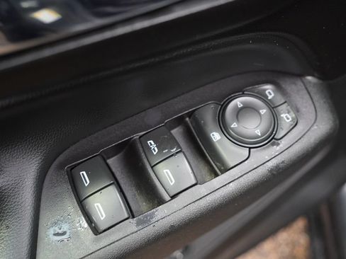 Used 2018 Chevrolet Equinox LT AWD/4WD image 22