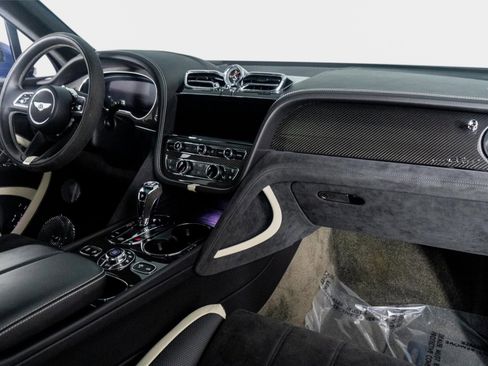 Used 2022 Bentley Bentayga Speed image 60