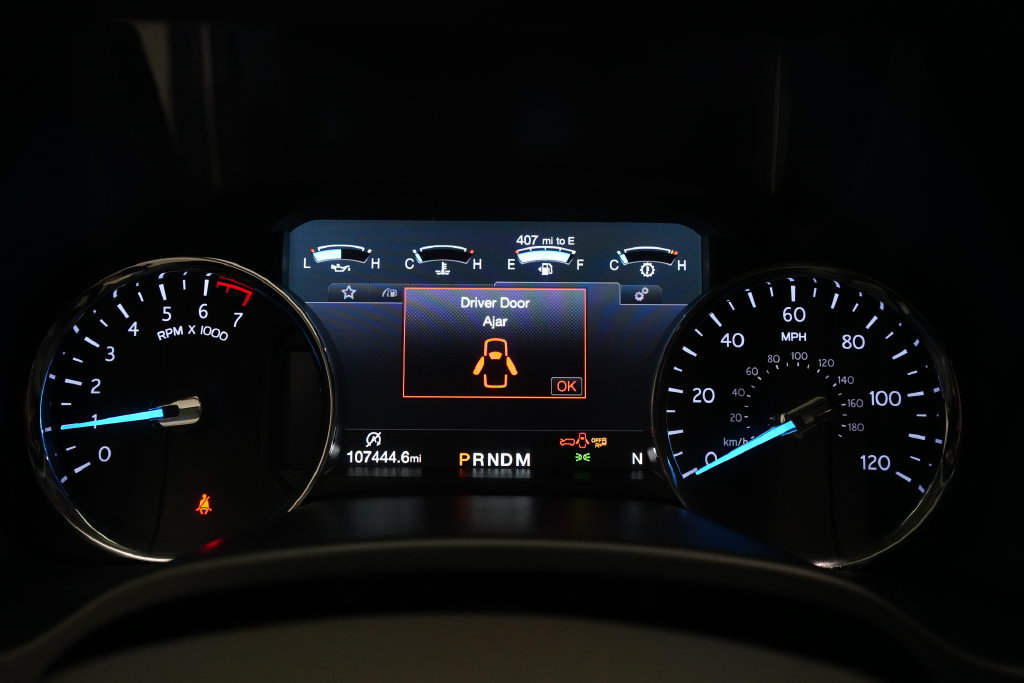 Used 2018 Ford Expedition Limited w/ Equipment Group 301A AWD/4WD image 2