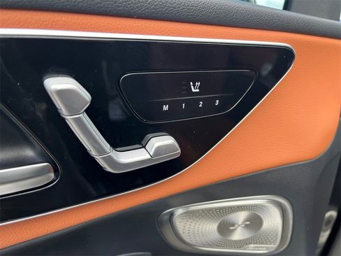 Certified 2025 Mercedes-Benz GLC 300 4MATIC image 20