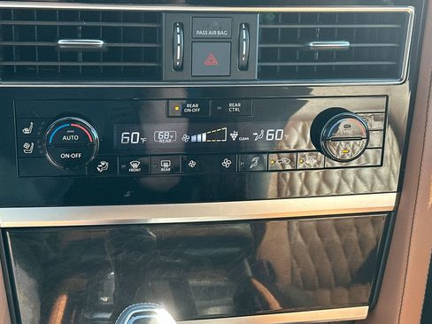 Used 2024 INFINITI QX80 Sensory image 19