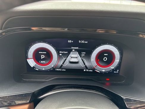 Used 2024 Nissan Pathfinder Platinum w/ Black Appearance Package image 24