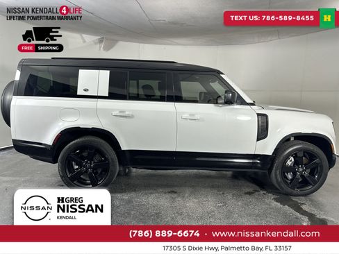 Used 2023 Land Rover Defender 130 X-Dynamic SE image 13