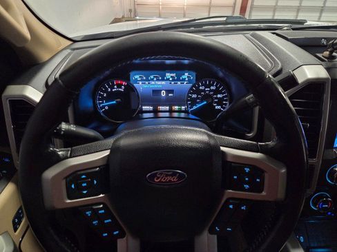 Used 2021 Ford F250 Lariat w/ Lariat Ultimate Package image 44