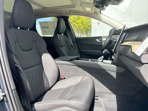 New 2026 Volvo XC60 B5 Core w/ Climate Package AWD/4WD image 27