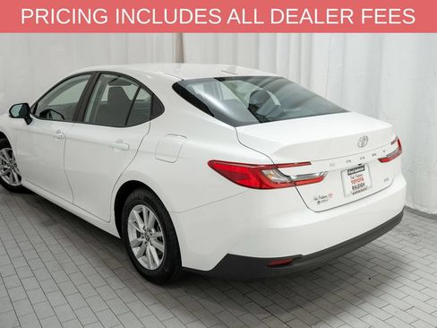 Used 2025 Toyota Camry LE w/ Convenience Package FWD image 3