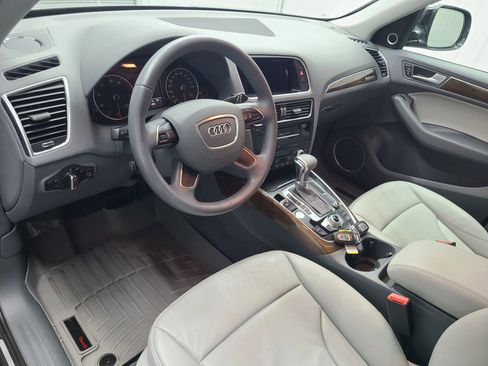 Used 2017 Audi Q5 2.0T Premium Plus w/ Technology Package AWD/4WD image 24