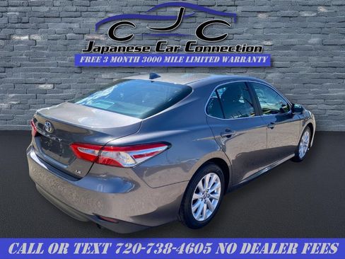 Used 2019 Toyota Camry LE FWD image 10