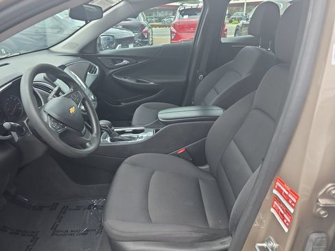Used 2023 Chevrolet Malibu LT FWD image 9