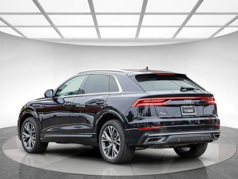 Used 2023 Audi Q8 Premium Plus w/ Premium Plus Package image 2