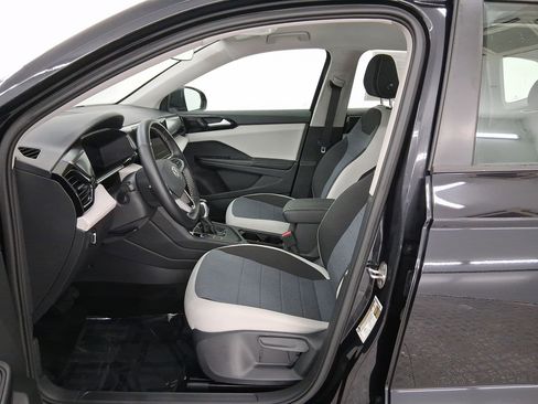 Used 2025 Volkswagen Taos S image 5