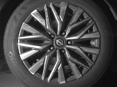 Used 2025 Nissan Altima 2.5 SV image 15