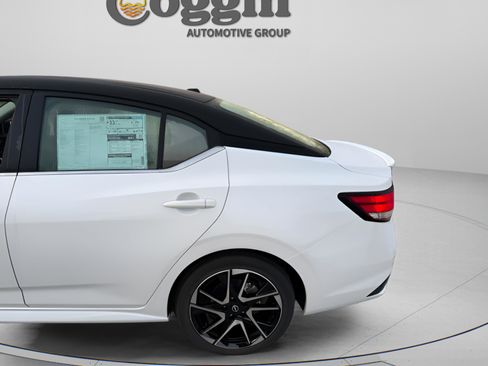 New 2025 Nissan Sentra SR image 33