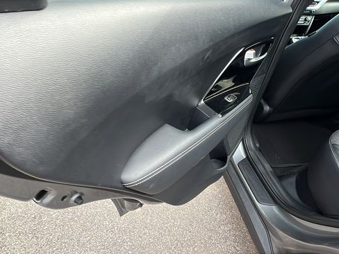 Used 2022 Kia Niro EX w/ Cold Weather Package image 21