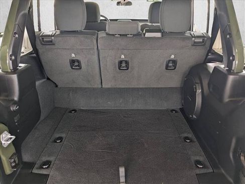 Used 2023 Jeep Wrangler Unlimited AWD/4WD image 6