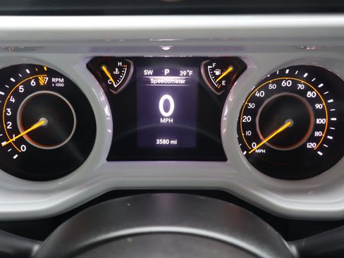 Used 2025 Jeep Gladiator Sport image 24