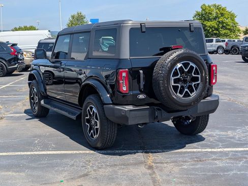 New 2026 Ford Bronco Outer Banks AWD/4WD image 4