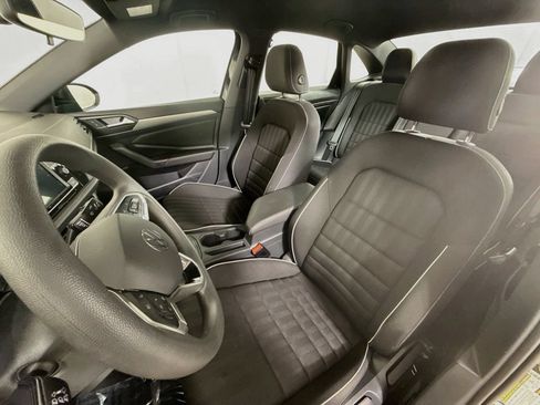 Used 2023 Volkswagen Jetta Sport FWD image 5