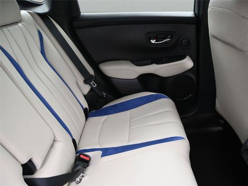 New 2025 Acura ADX A-Spec image 23