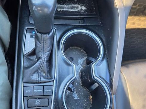 Used 2018 Toyota Camry XSE FWD image 7