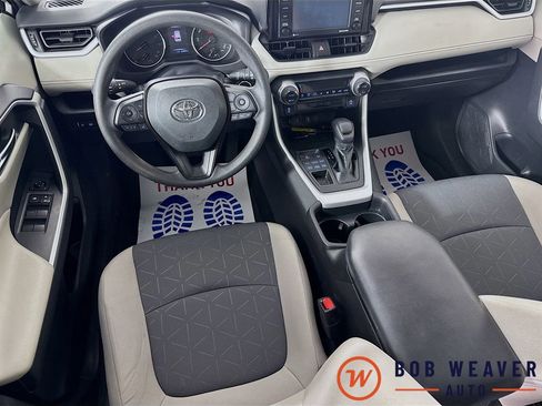 Used 2020 Toyota RAV4 XLE w/ Convenience Package image 24
