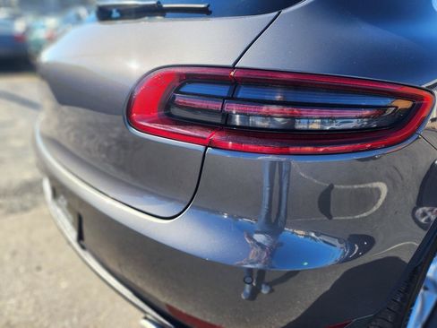 Used 2015 Porsche Macan Turbo AWD/4WD image 41