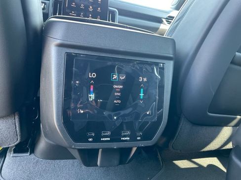 New 2025 GMC Yukon AT4 Ultimate image 27