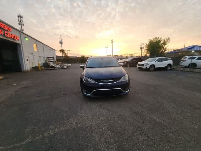 Used 2020 Chrysler Pacifica Limited FWD image 6