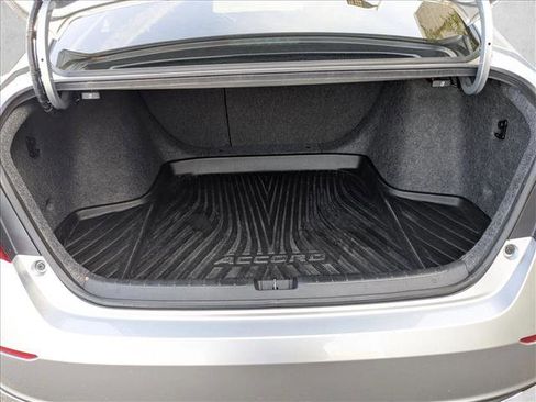 Used 2018 Honda Accord Sport image 6