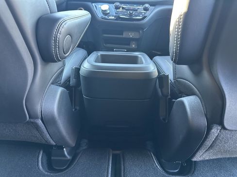 New 2026 Chrysler Pacifica Select image 51