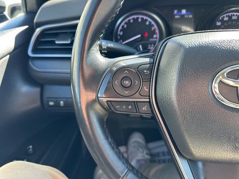 Used 2024 Toyota Camry SE image 20