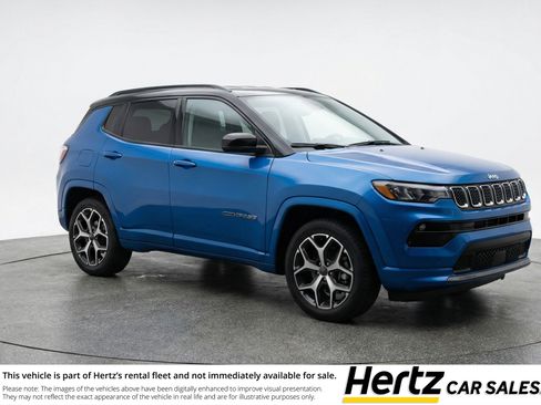 Used 2025 Jeep Compass Limited image 1