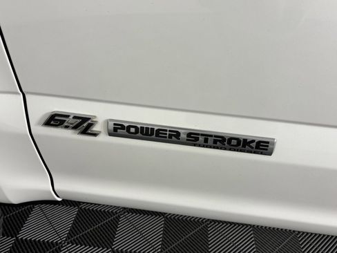 Used 2018 Ford F250 Platinum w/ Platinum Ultimate Package image 12