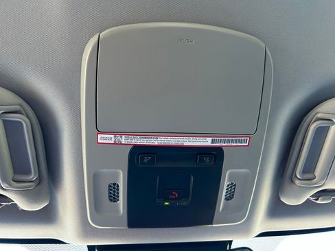 Used 2025 Toyota Camry LE image 28